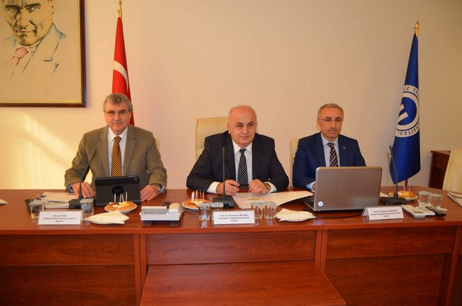 dokap-bolgesi-universiteler-birligi-ust-kurul-toplantisi-ktude-yapildi-(3).jpg