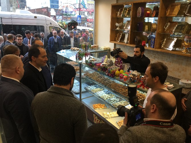 dr.-fatih-erbakan,-bir-dizi-programa-katilmak-ve-ziyaretlerde-bulunmak-uzere-rize’ye-geldi-(13).jpg