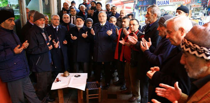 dua-002.jpg dua-002.jpg