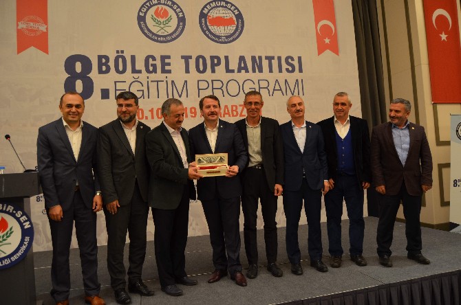 egitim-bir-sen-8.-bolge-toplantisi,-trabzon,-giresun,-gumushane,-rize-ve-artvin-teskilatlarinin-katilimiyla-trabzon’da-yapildi-(3).jpg