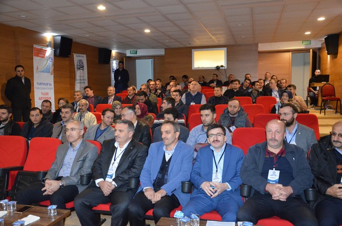 egitim-bir-sen-rize-2-no.lu-subesi-2.-olagan-kongresinde-mevcut-baskan-mustafa-turut,-guven-tazeledi-(3).jpg