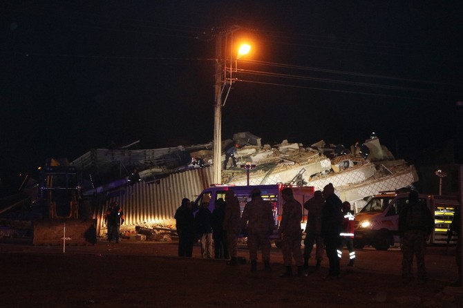 elazigda-deprem-(2)-001.jpg