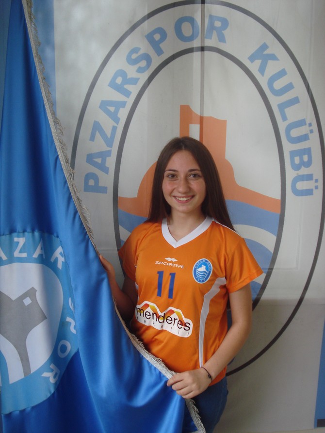 emine-yaniklar.jpg emine-yaniklar.jpg