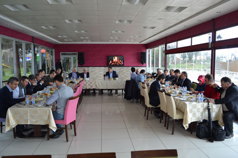 emniyet-muduru-cakici-basin-mensuplari-ile-kahvaltida-bulustu-1.jpg emniyet-muduru-cakici-basin-mensuplari-ile-kahvaltida-bulustu-1.jpg