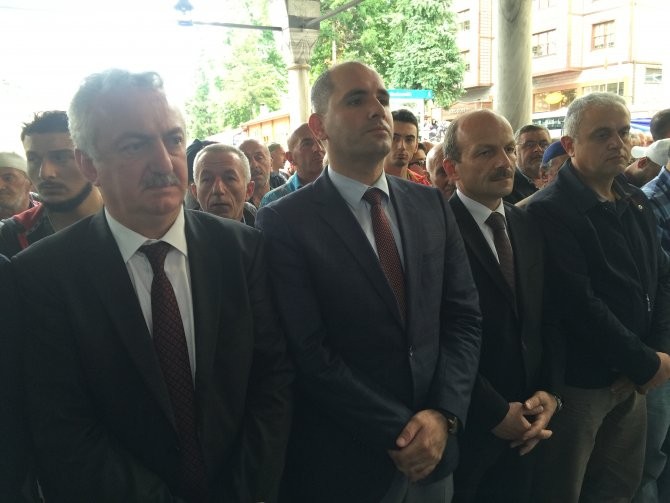 ercan-yilmaz-cenaze-toreni-kalkandere-rize-(10).jpg
