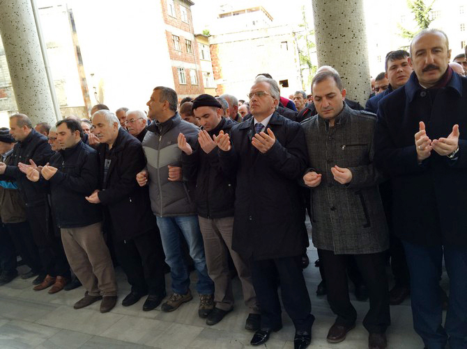erdem-kutanoglunun-cenazesi-(18).jpg