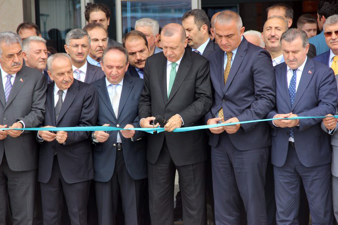 erdogan,-ramada-plaza-rize-oteli’nin-resmi-acilisini-gerceklestirdi-(15).jpg
