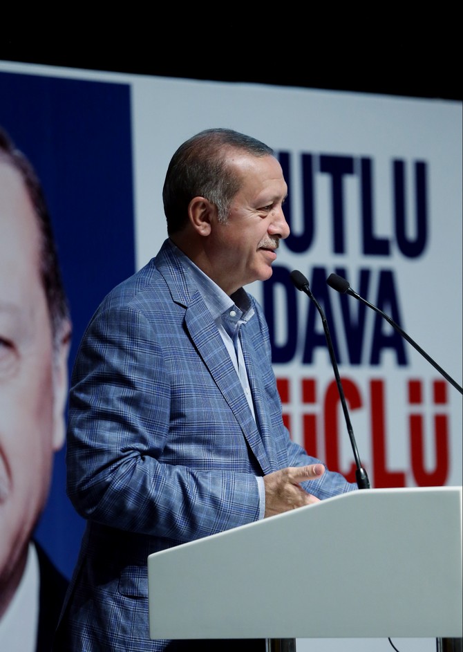erdogan-ak-parti-rize-il-danisma-toplantisi-(4).jpg
