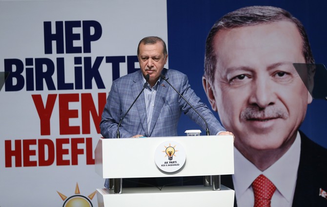 erdogan-ak-parti-rize-il-danisma-toplantisi-(6).jpg