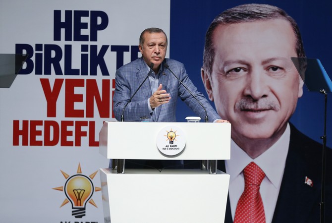erdogan-ak-parti-rize-il-danisma-toplantisi-(8).jpg