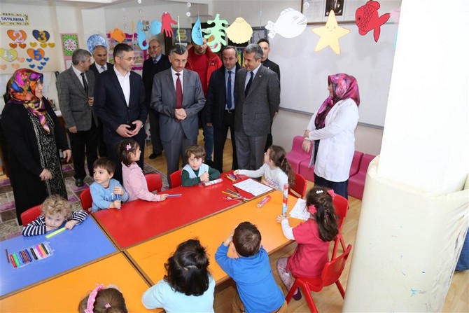 erdogan-bektastan-okul-oncesi-din-egitim-kresine-ziyaret-(2).jpg