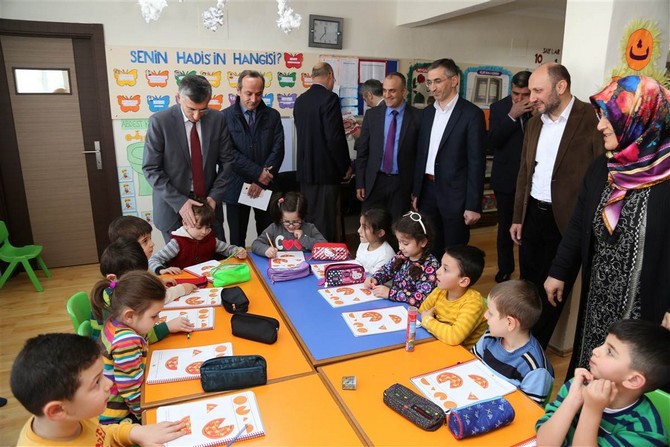 erdogan-bektastan-okul-oncesi-din-egitim-kresine-ziyaret-(4).jpg