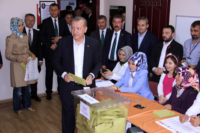 erdogan-oyunu-kullandi1-001.jpg erdogan-oyunu-kullandi1-001.jpg