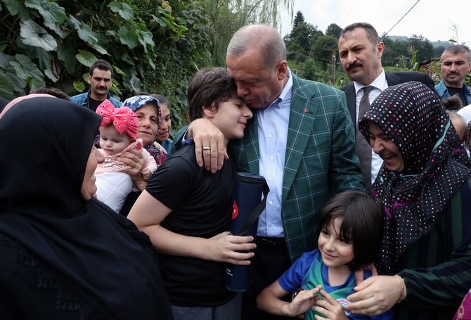 erdogan-rize-guneysuda-(3).jpg