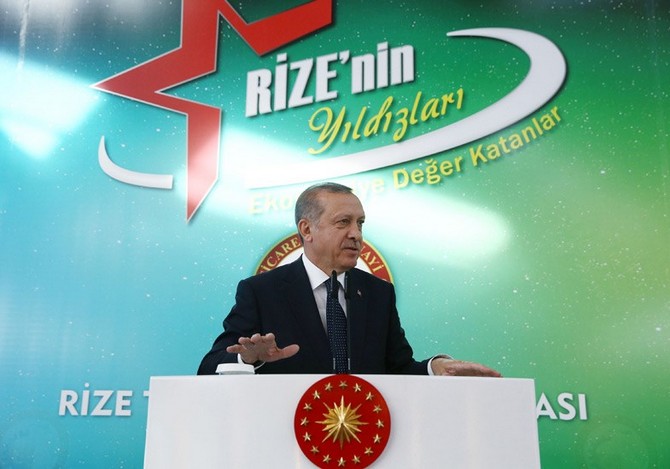 erdogan-rize-ticaret-ve-sanayi-odasi-odul-toreni’nde-(5).jpg