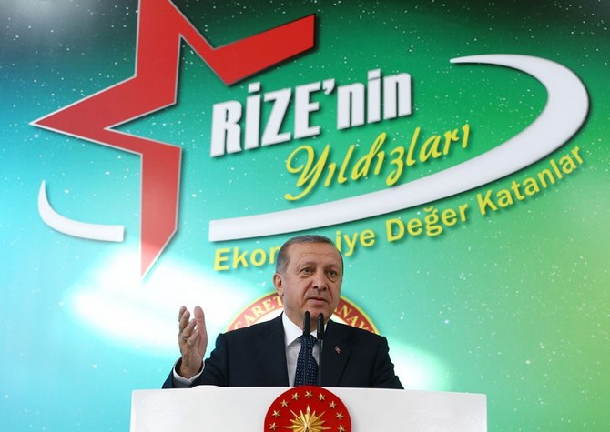 erdogan-rize-ticaret-ve-sanayi-odasi-odul-toreni’nde-(6).jpg