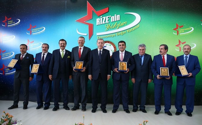 erdogan-rize-ticaret-ve-sanayi-odasi-odul-toreni’nde-(7).jpg