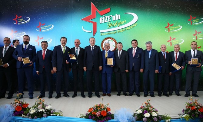 erdogan-rize-ticaret-ve-sanayi-odasi-odul-toreni’nde-(8).jpg