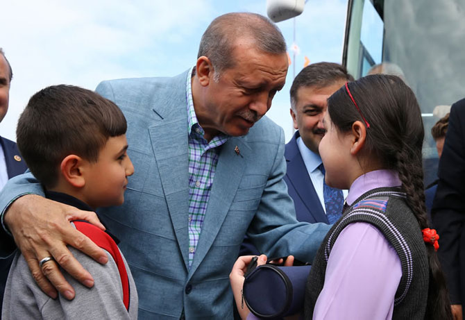 erdogan-rize-valiligi-ziyareti-10.jpg erdogan-rize-valiligi-ziyareti-10.jpg