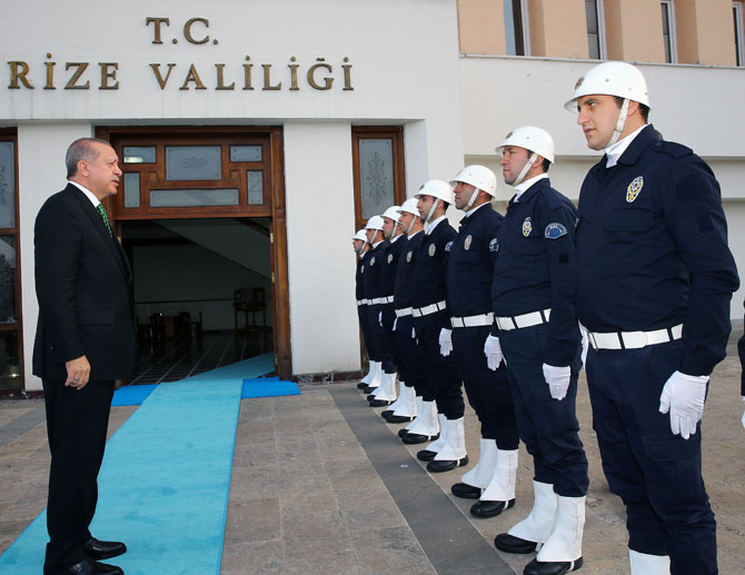 erdogan-rize-valiliginde.jpg