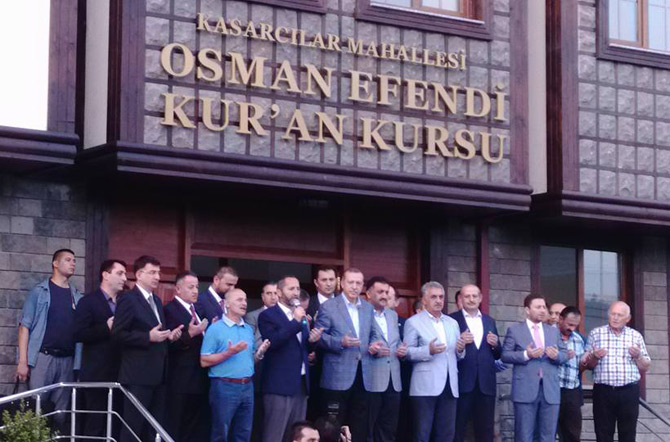 erdogan-rizede-osman-efendi-kuran-kursu’nun-acilis-torenine-katildi-1-001.jpg