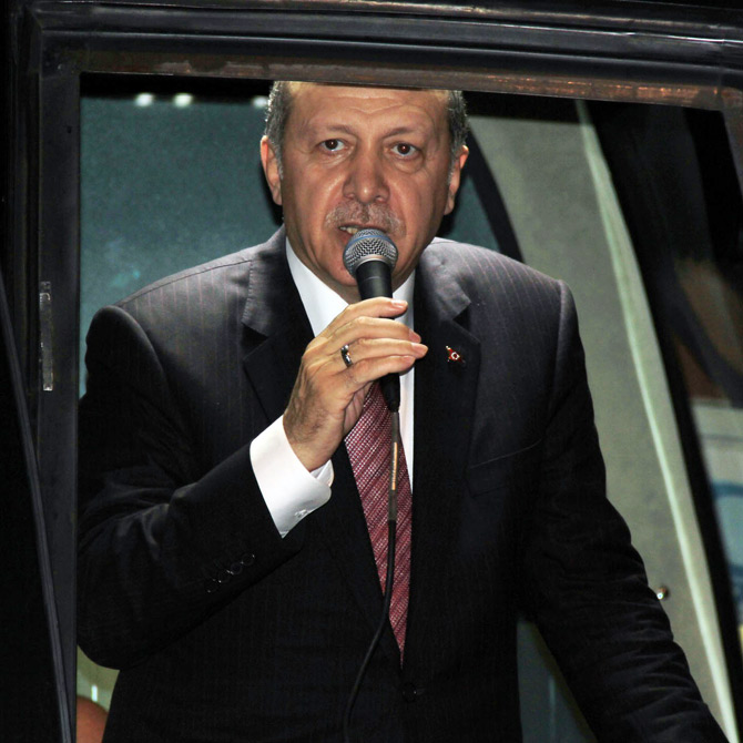 erdogan-rizeden-ayrildi.jpg erdogan-rizeden-ayrildi.jpg