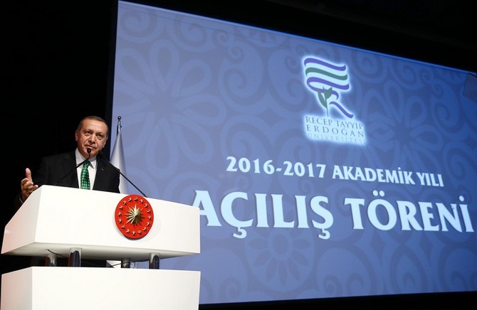 erdogan-rteunun-akademik-yil-acilis-torenine-katildi-(10).jpg