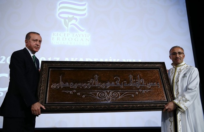 erdogan-rteunun-akademik-yil-acilis-torenine-katildi-(12).jpg