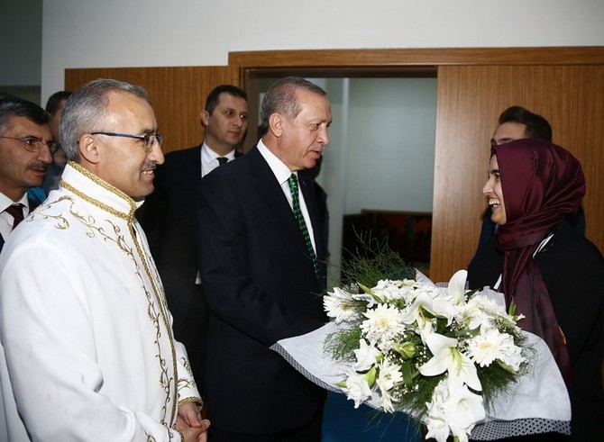 erdogan-rteunun-akademik-yil-acilis-torenine-katildi-(2).jpg