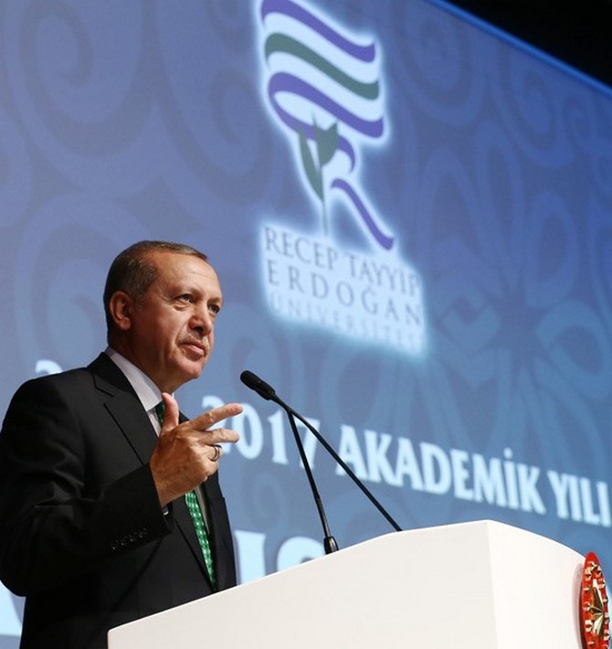 erdogan-rteunun-akademik-yil-acilis-torenine-katildi-(6).jpg