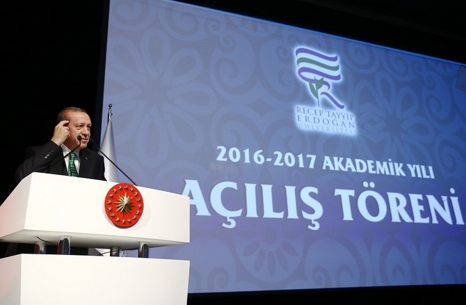 erdogan-rteunun-akademik-yil-acilis-torenine-katildi-(9).jpg