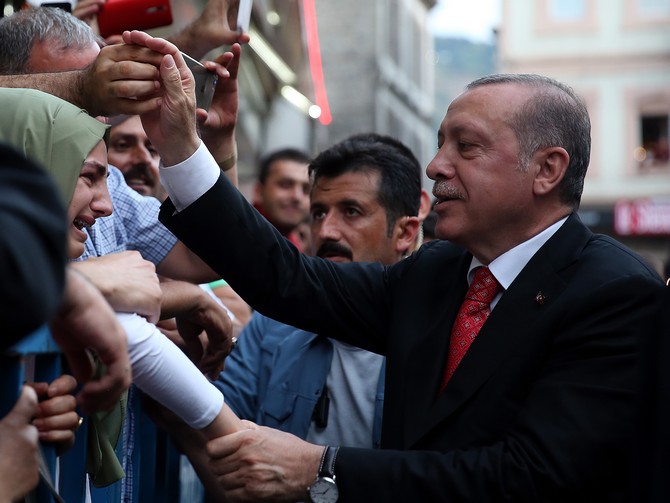 erdogan-trabzonda-(7)-001.jpg