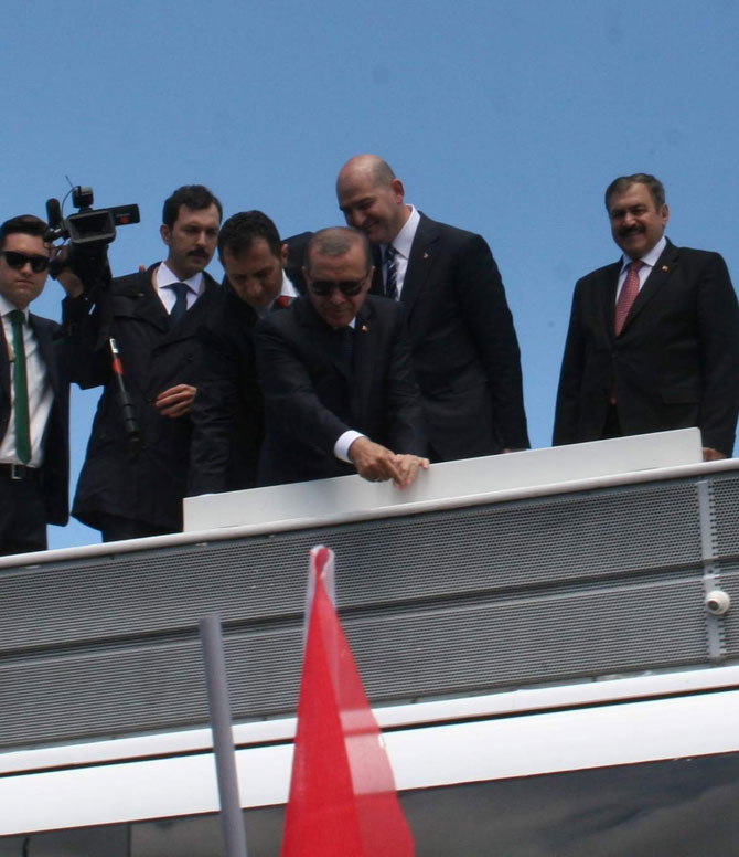 erdogan-trabzonda-1-002.jpg erdogan-trabzonda-1-002.jpg