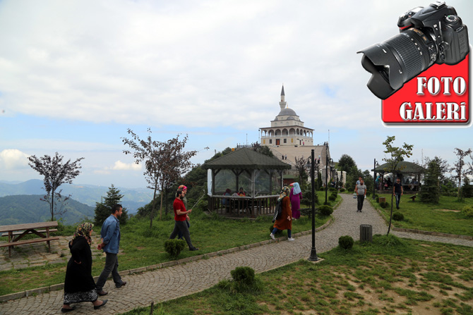 erdoganin-rizede-actigi-camiye-ziyaretci-akini-foto-galeri.jpg erdoganin-rizede-actigi-camiye-ziyaretci-akini-foto-galeri.jpg