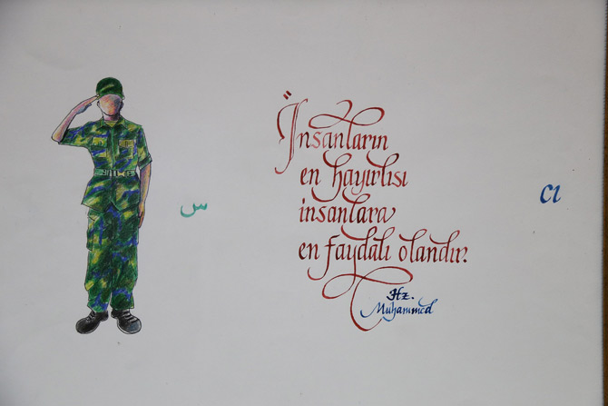 ersin-yazici’ya-resfebe-calismasi-hediye-edildi-3.jpg ersin-yazici’ya-resfebe-calismasi-hediye-edildi-3.jpg