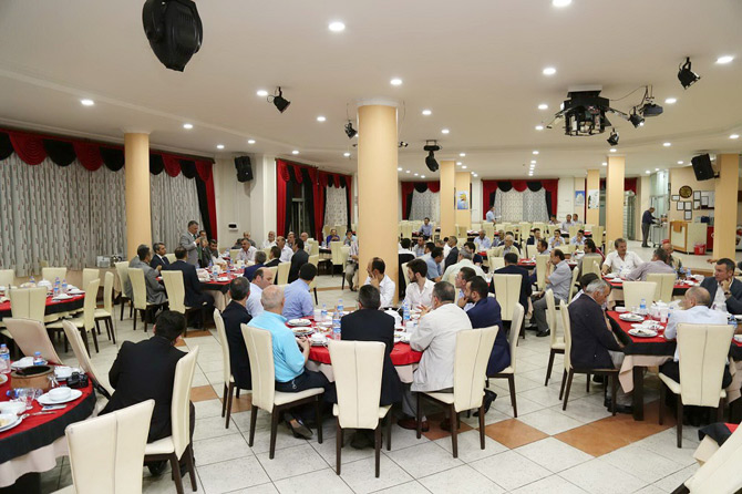 ersin-yazici,-guneysu-muhtarlar-dernegince-duzenlenen-iftar-programina-katildi1.jpg