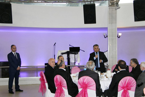 ersin-yazici,-rizede-muhtarlarla-yemekte-bir-araya-geldi-2.jpg ersin-yazici,-rizede-muhtarlarla-yemekte-bir-araya-geldi-2.jpg