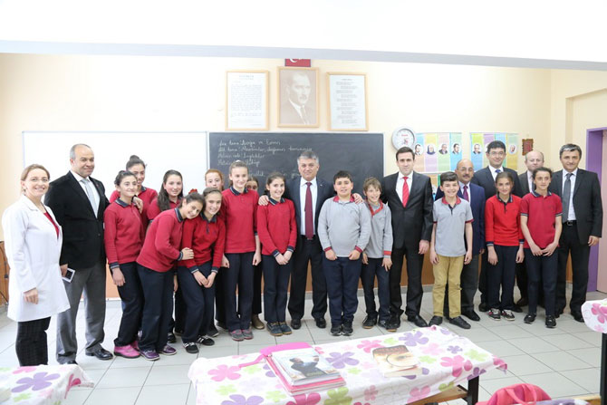 ersin-yazici-ardesende-renk-projesini-degerlendirdi-10.jpg ersin-yazici-ardesende-renk-projesini-degerlendirdi-10.jpg