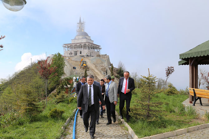 ersin-yazici-kibledagi-cami-insaat-calismalarinii-inceledi-8.jpg ersin-yazici-kibledagi-cami-insaat-calismalarinii-inceledi-8.jpg