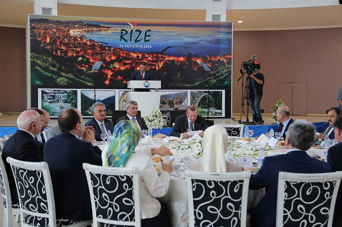 ersin-yazici-konusma-yaparken-001.jpg ersin-yazici-konusma-yaparken-001.jpg