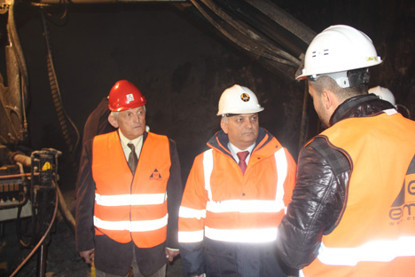 ersin-yazici-ovit-tunelinde.jpg ersin-yazici-ovit-tunelinde.jpg