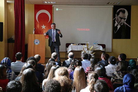 ersin-yazici-renk-projesinde-2.20150224211903.jpg ersin-yazici-renk-projesinde-2.20150224211903.jpg