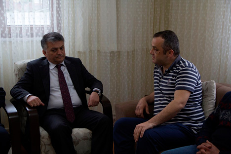 ersin-yazici-ve-adem-cakicidan-ufuk-kirana-ziyaret-3.jpg ersin-yazici-ve-adem-cakicidan-ufuk-kirana-ziyaret-3.jpg