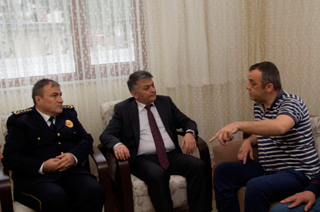 ersin-yazici-ve-adem-cakicidan-ufuk-kirana-ziyaret-5.jpg ersin-yazici-ve-adem-cakicidan-ufuk-kirana-ziyaret-5.jpg