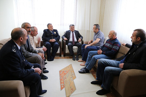 ersin-yazici-ve-adem-cakicidan-ufuk-kirana-ziyaret.jpg ersin-yazici-ve-adem-cakicidan-ufuk-kirana-ziyaret.jpg