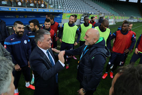 ersin-yazicidan-rizespora-moral-ziyareti-4.jpg ersin-yazicidan-rizespora-moral-ziyareti-4.jpg