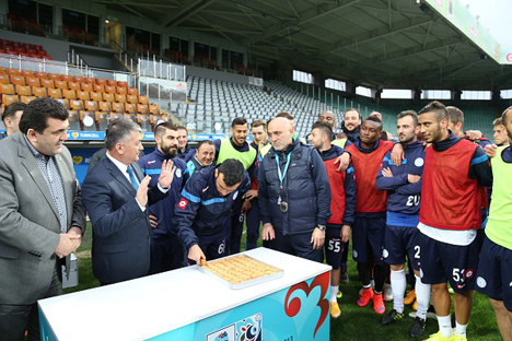 ersin-yazicidan-rizespora-moral-ziyareti-6.jpg ersin-yazicidan-rizespora-moral-ziyareti-6.jpg