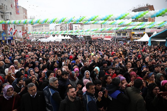 esenler’de-9.-geleneksel-hamsi-ve-horon-festivali-renkli-goruntulere-sahne-oldu-(4)-001.jpg