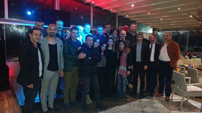 eski-rize-dedeman-personeli-dostluk-gecesinde-bir-arada-(2).jpg