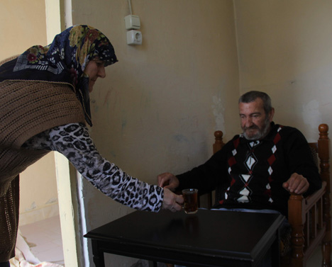 fadime-turan-hasan-keles-bosandigi-esten-vefa-1.jpg fadime-turan-hasan-keles-bosandigi-esten-vefa-1.jpg